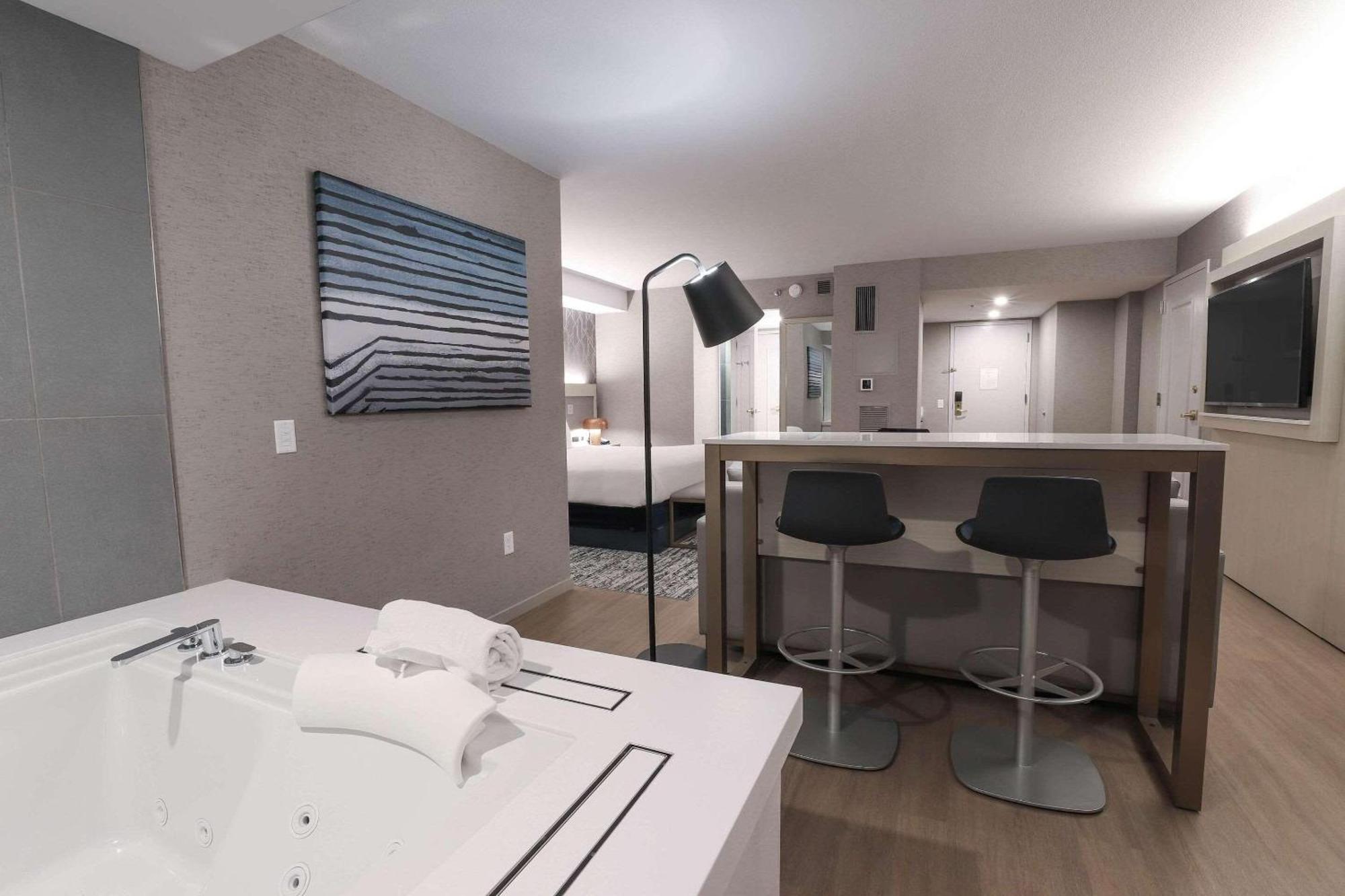 Radisson Plaza Hotel And Suites Καλαμαζού Εξωτερικό φωτογραφία