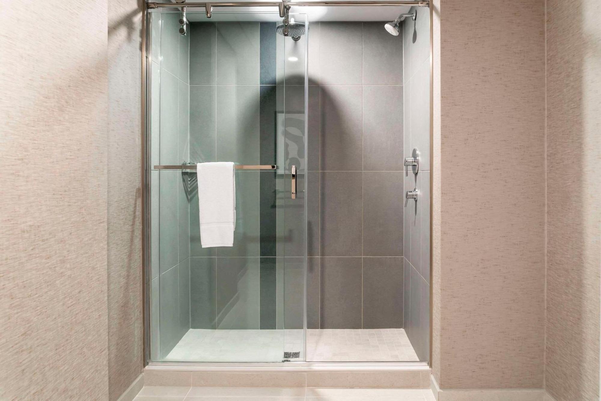 Radisson Plaza Hotel And Suites Καλαμαζού Εξωτερικό φωτογραφία